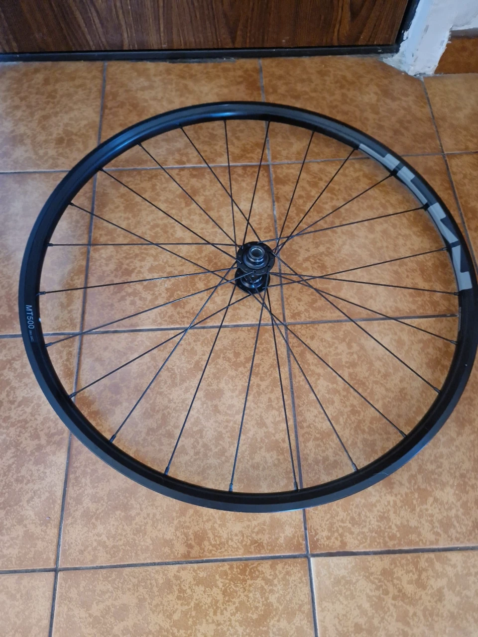 6. Set roți Shimano WH-MT500 29"