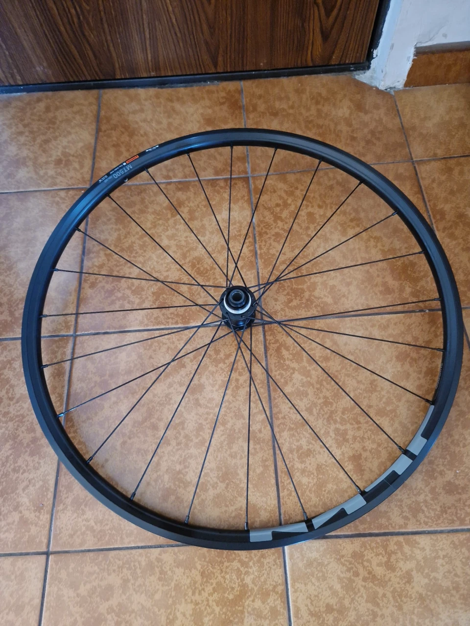 5. Set roți Shimano WH-MT500 29"