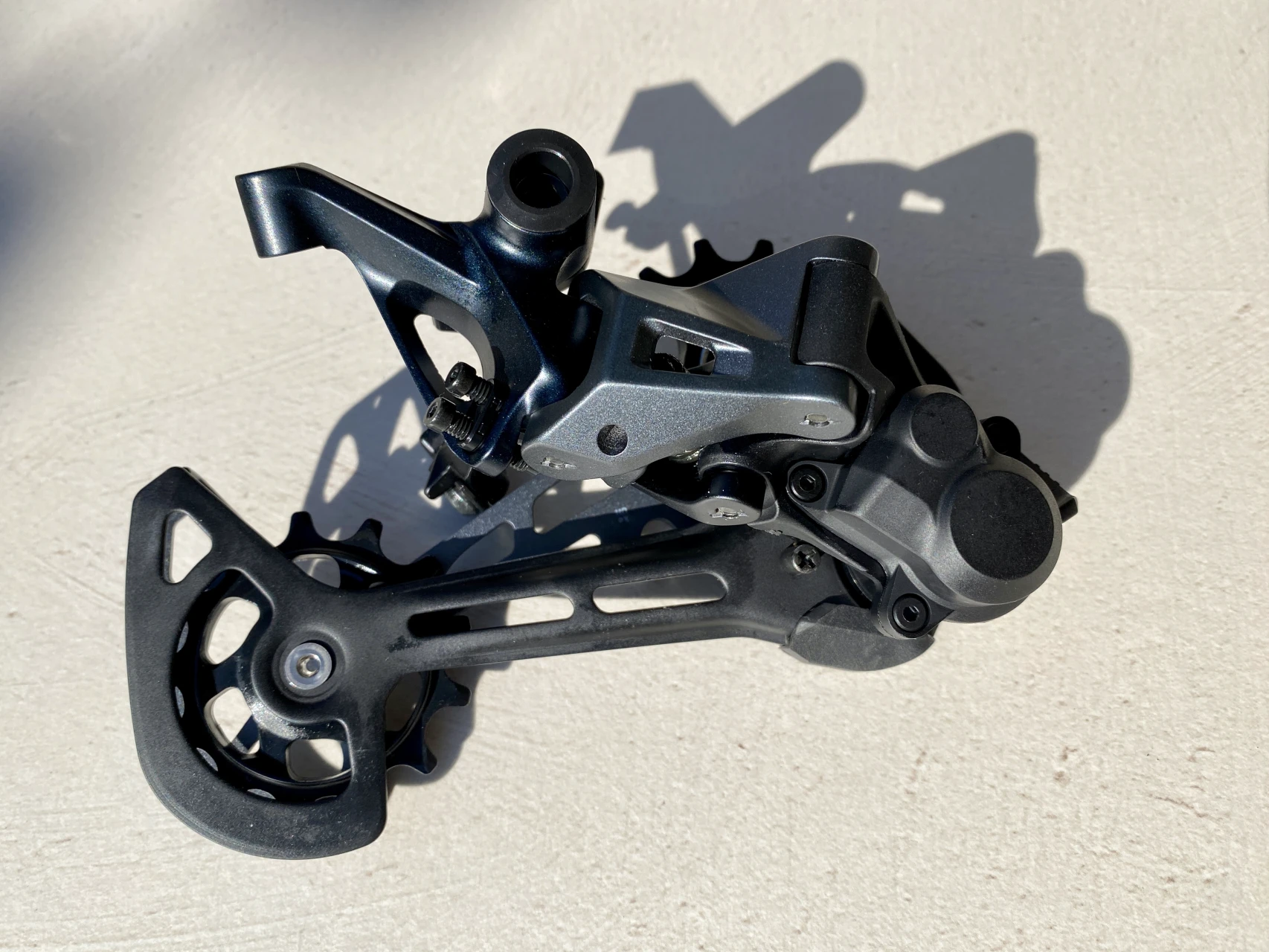 6. Schimbator Shimano SLX RD-M7100 - 12 sp. lung (SGS)