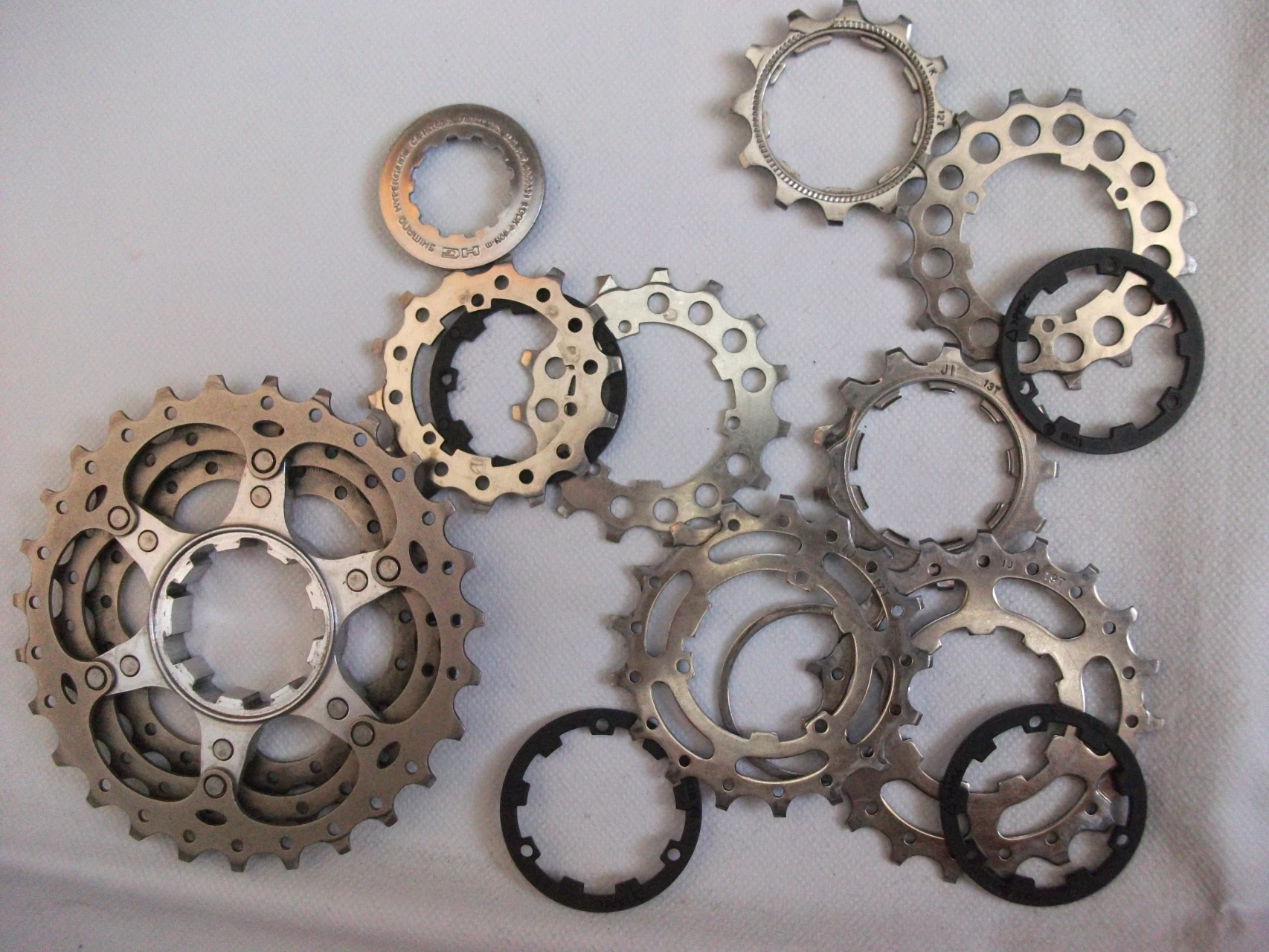 1. Pinioane 10 viteze Shimano 105 CS 5700