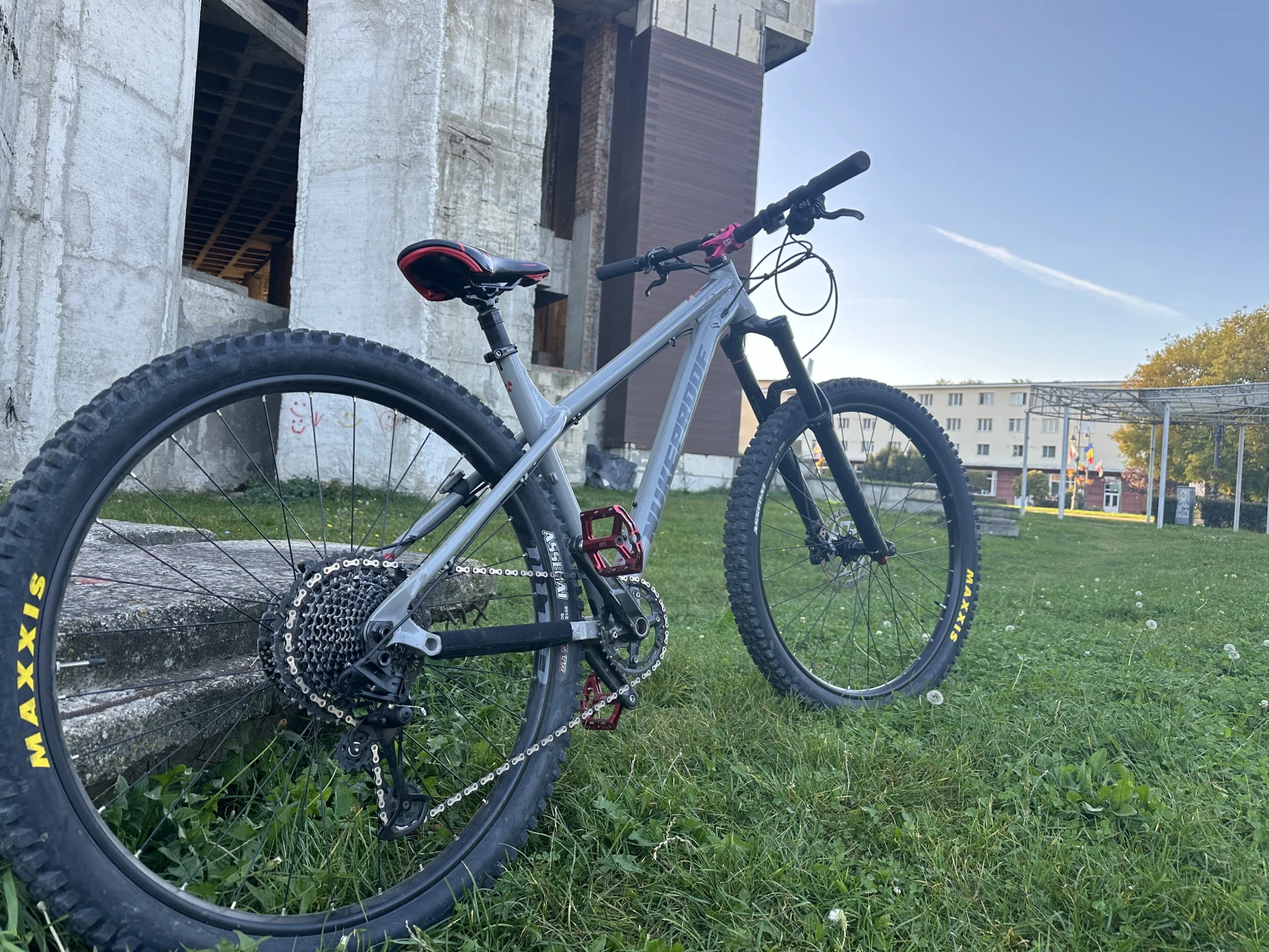 7. Nukeproof scout 290 (IN GARANTIE)