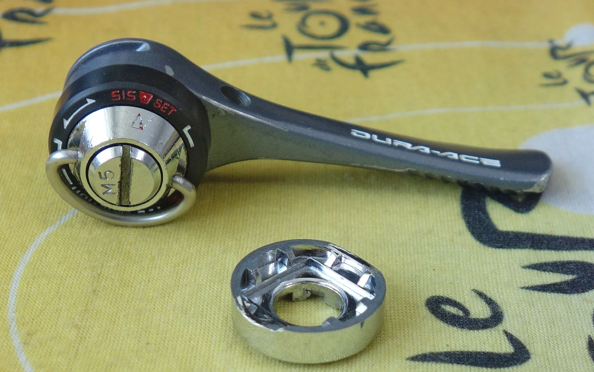 1. Vand maneta schimbator Shimano Dura Ace 7 viteze downtube shifter