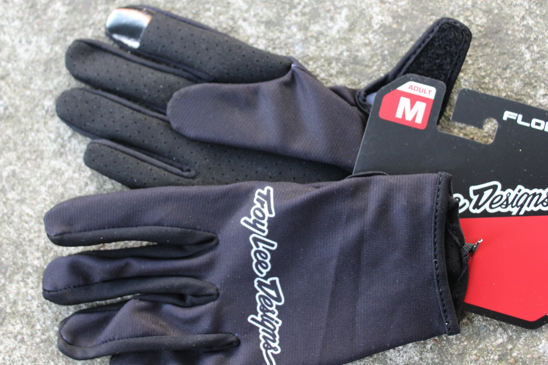 4. Troy Lee Designs Flowline - Medium