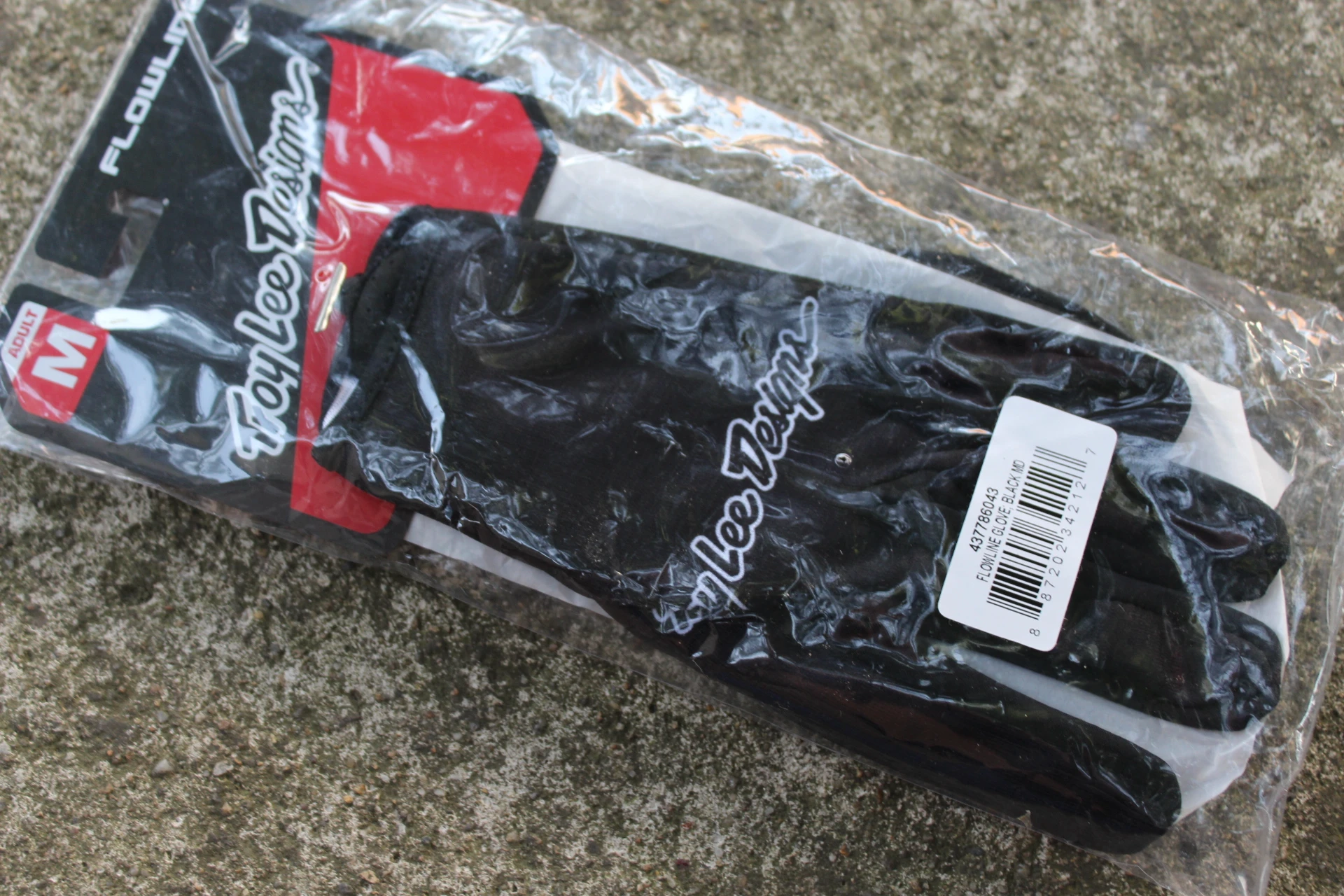 6. Troy Lee Designs Flowline - Medium