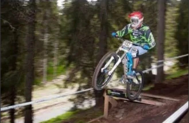 1. Vand Scott gambler dh20 world cup din 2012