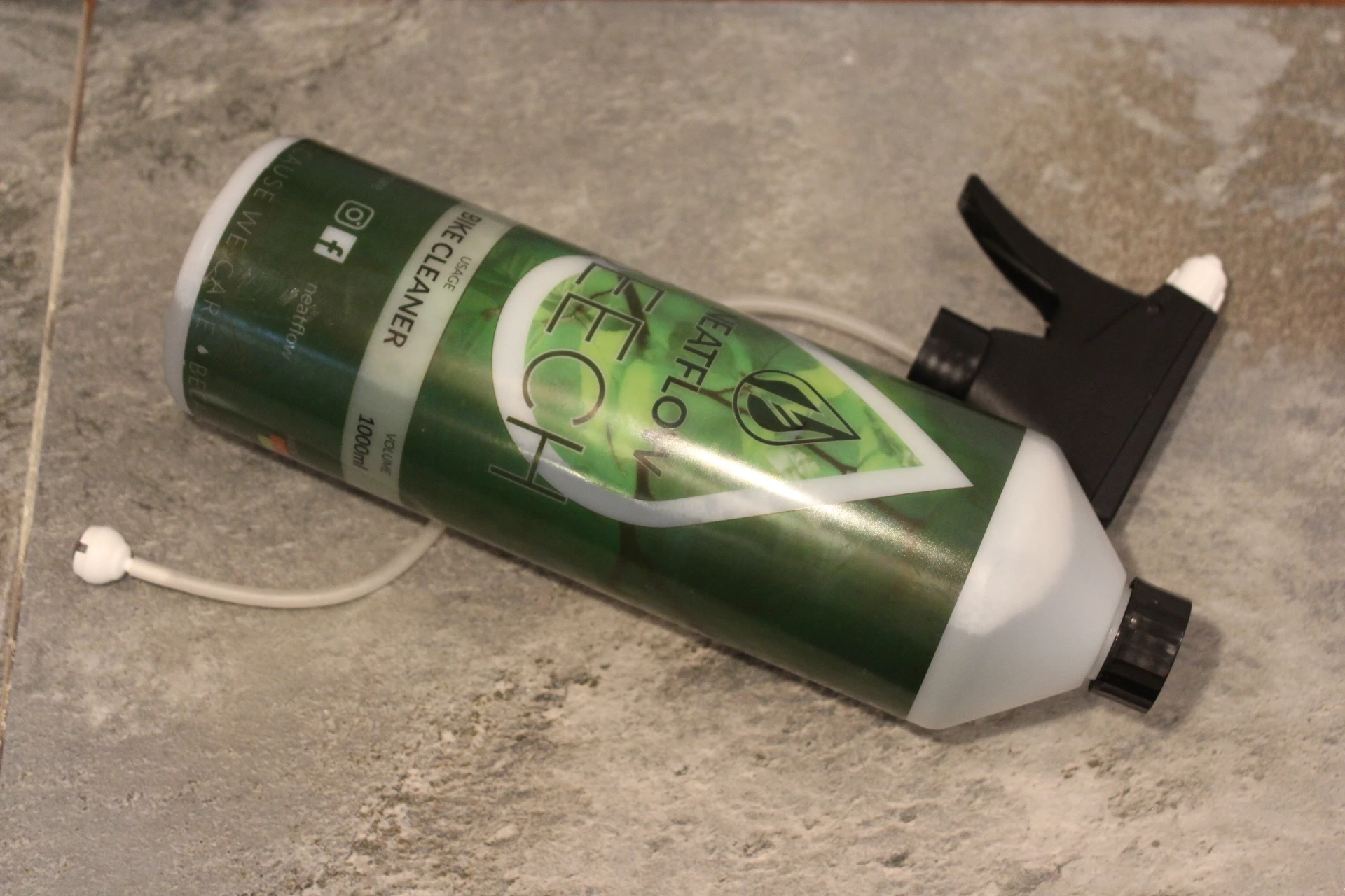 2. Neatflow Beech bike cleaner spray 1000ml