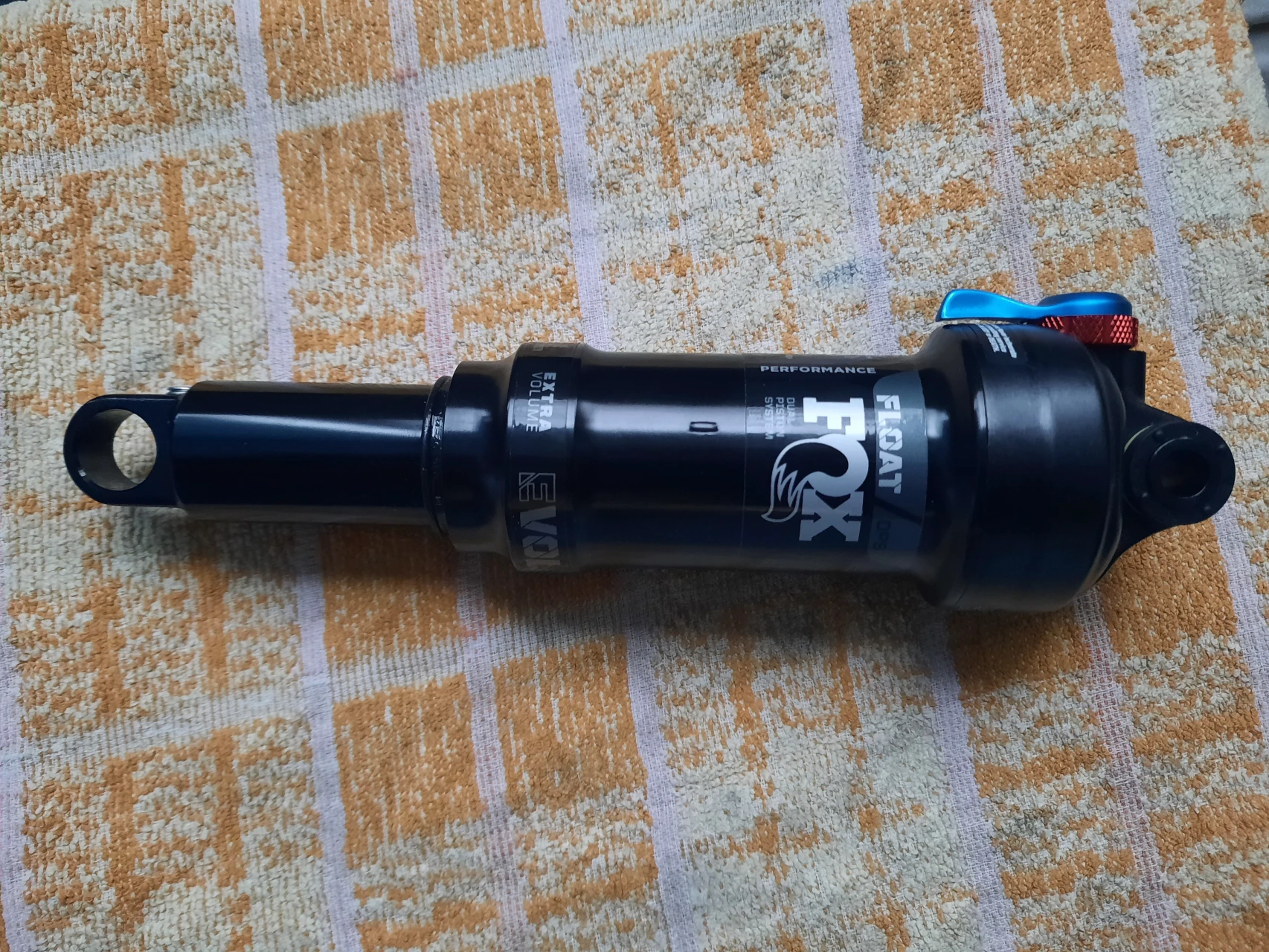 2. FOX NOU amortizor Shock 190x45 FLOAT DPS performance