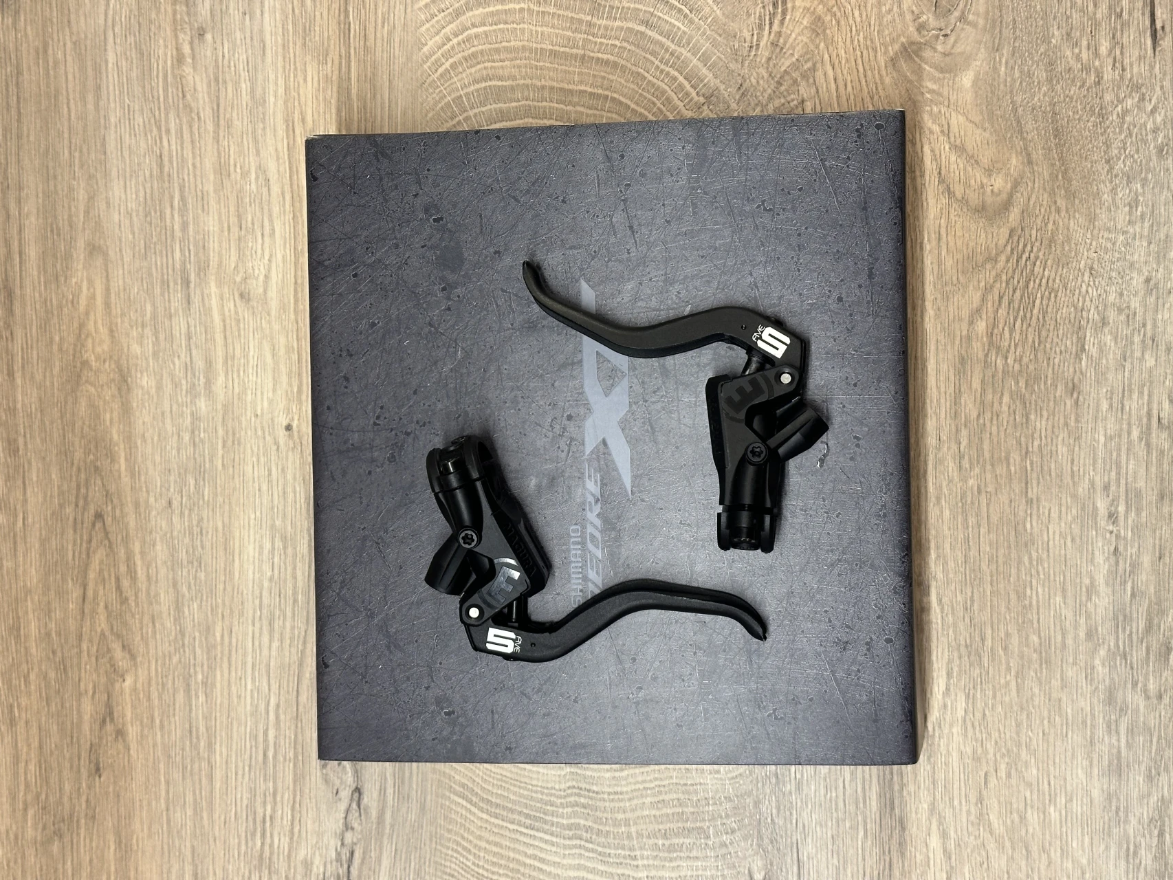 1. Manete Magura MT5