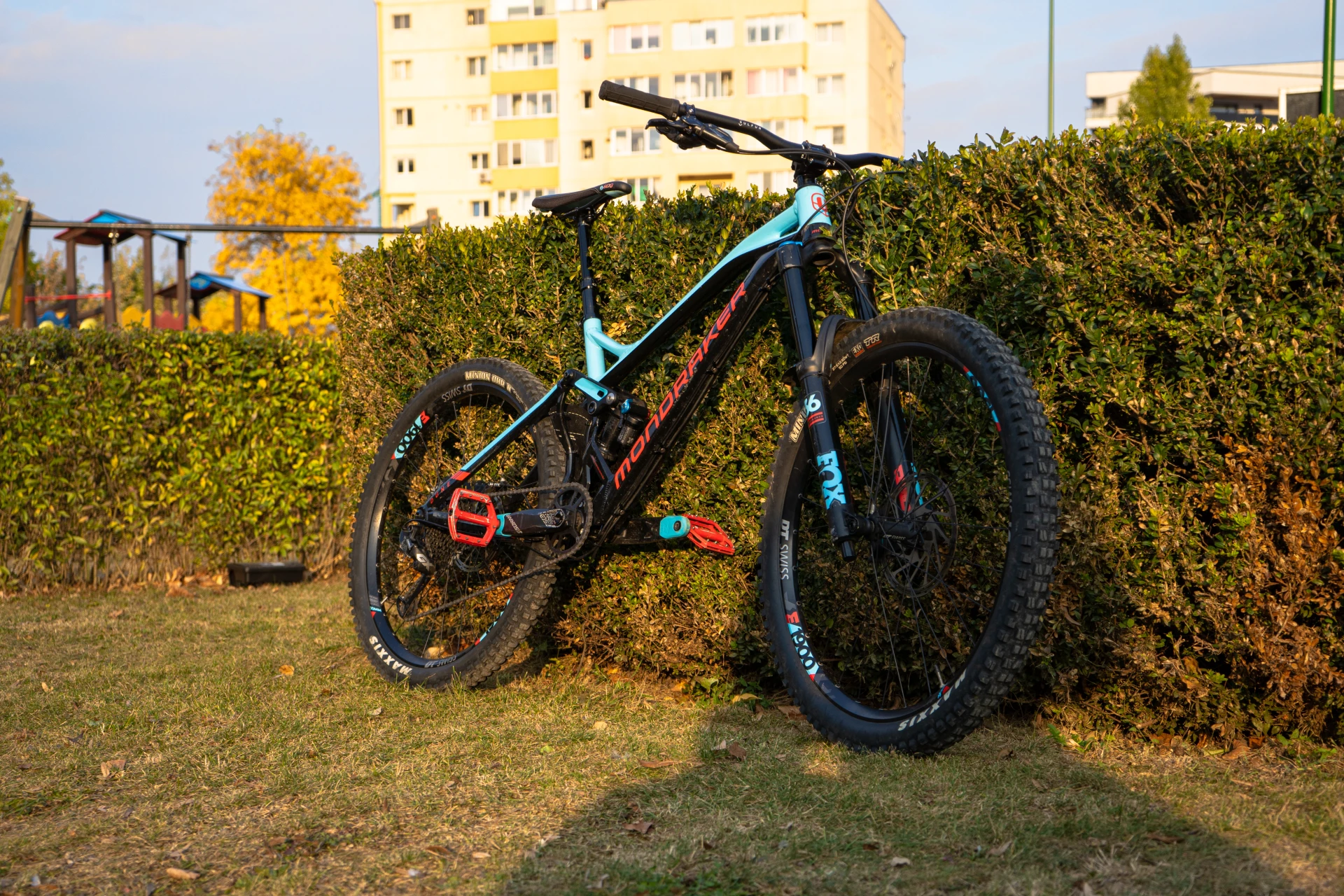 1. Mondraker Dune R, marime M,stare perfecta