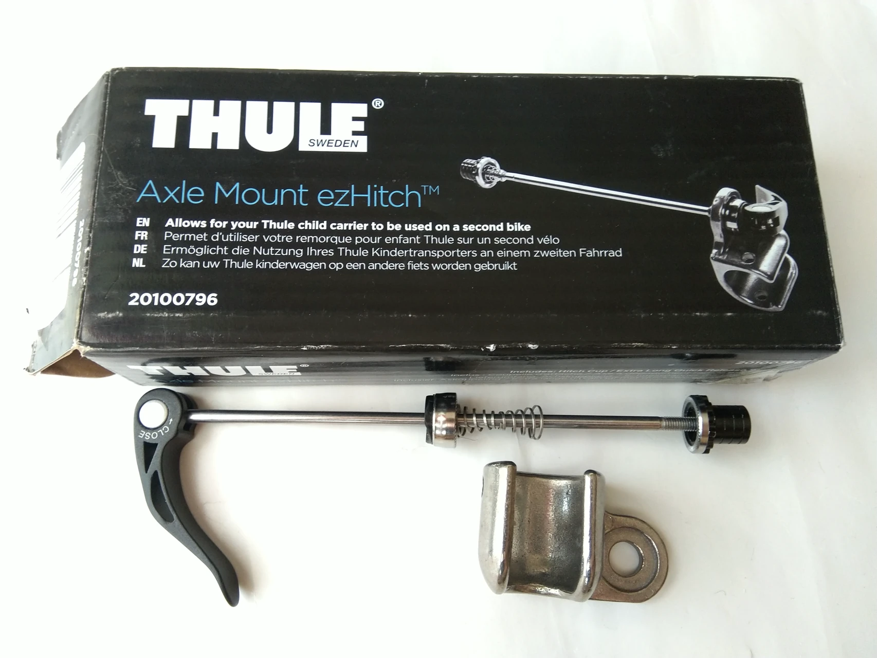 1. Cupa montaj osie Thule Axle Mount ezHitch