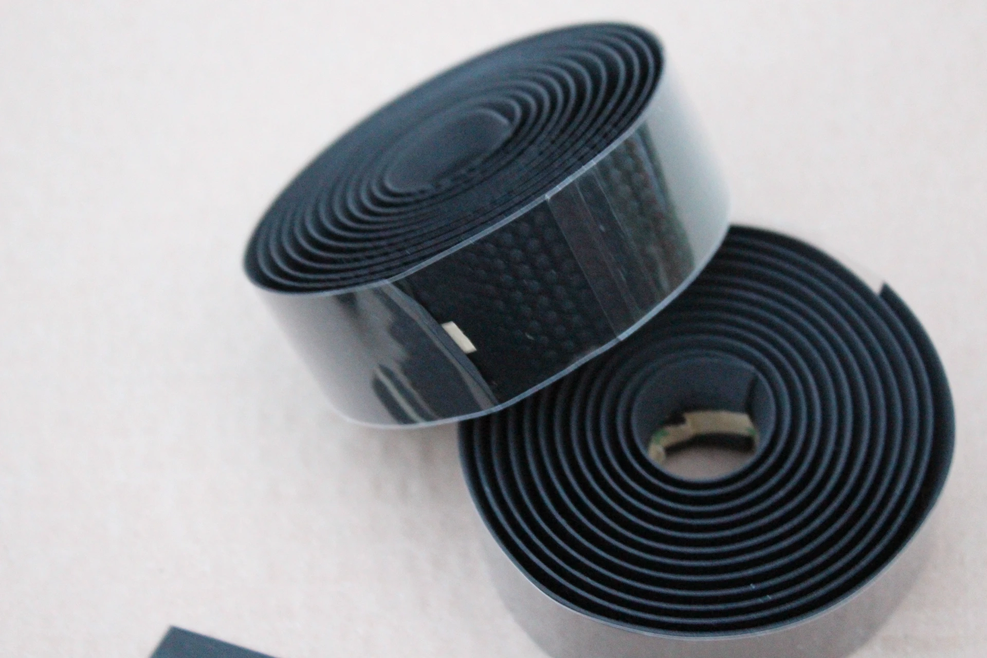 3. Cube Soft Grip ghidolina - Negru Carbon