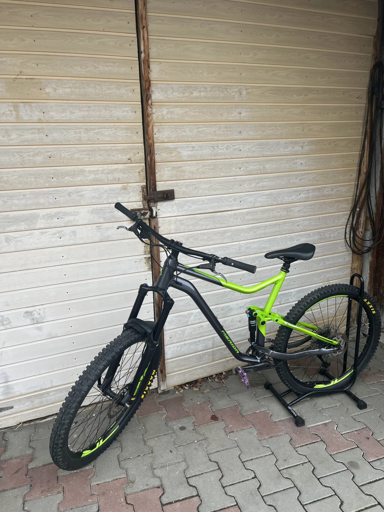 1. Merida one-forty 400 full suspension
