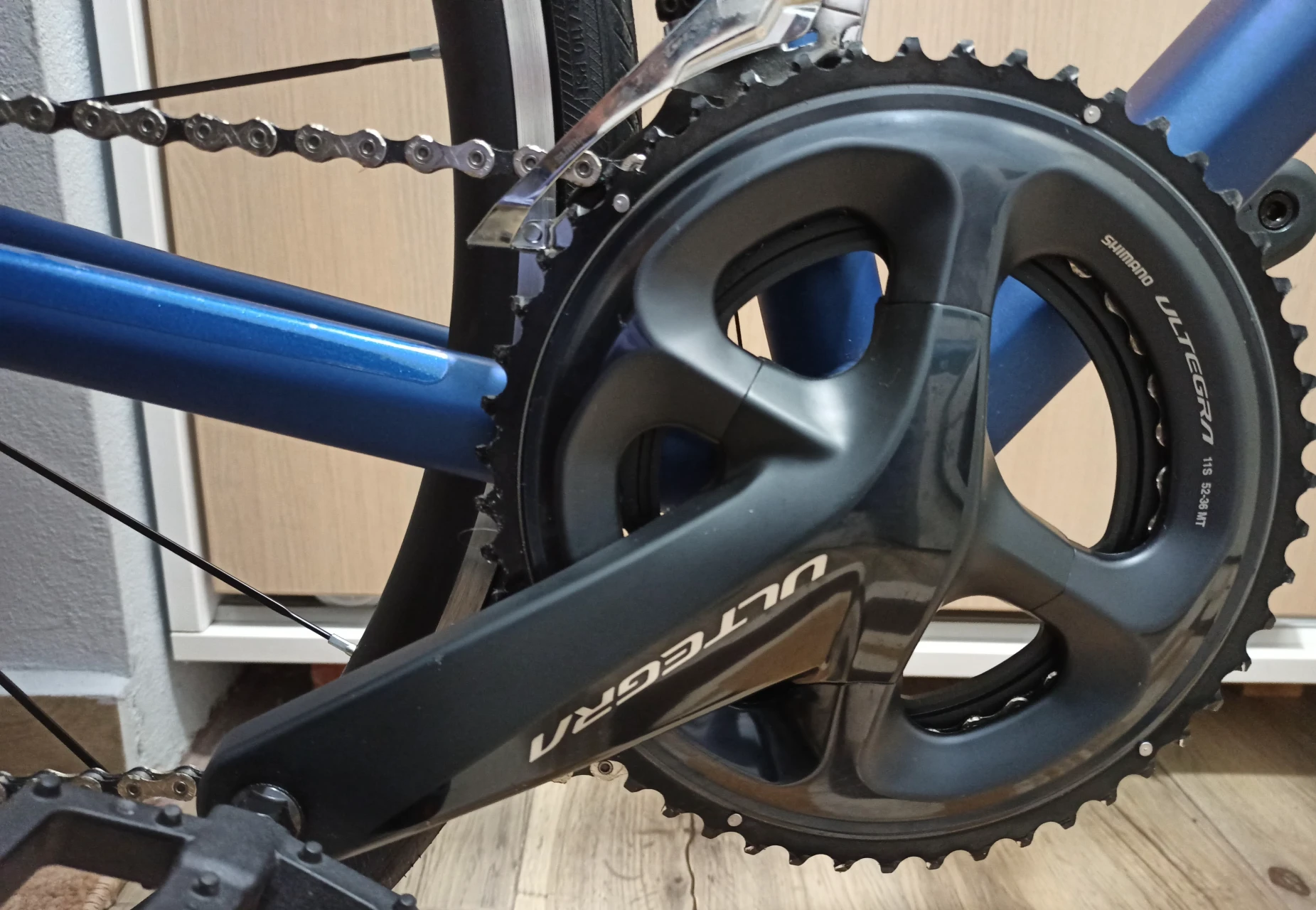 1. Van Rysel Ultegra AF