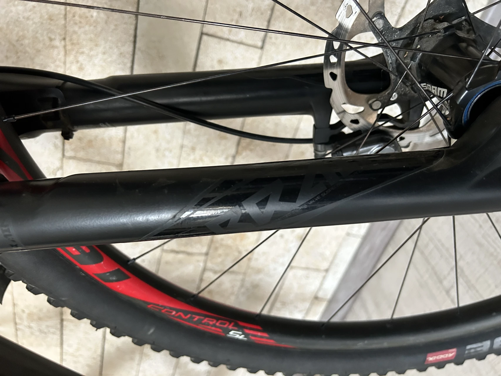 1. Furca Rockshox Sid Brain 29