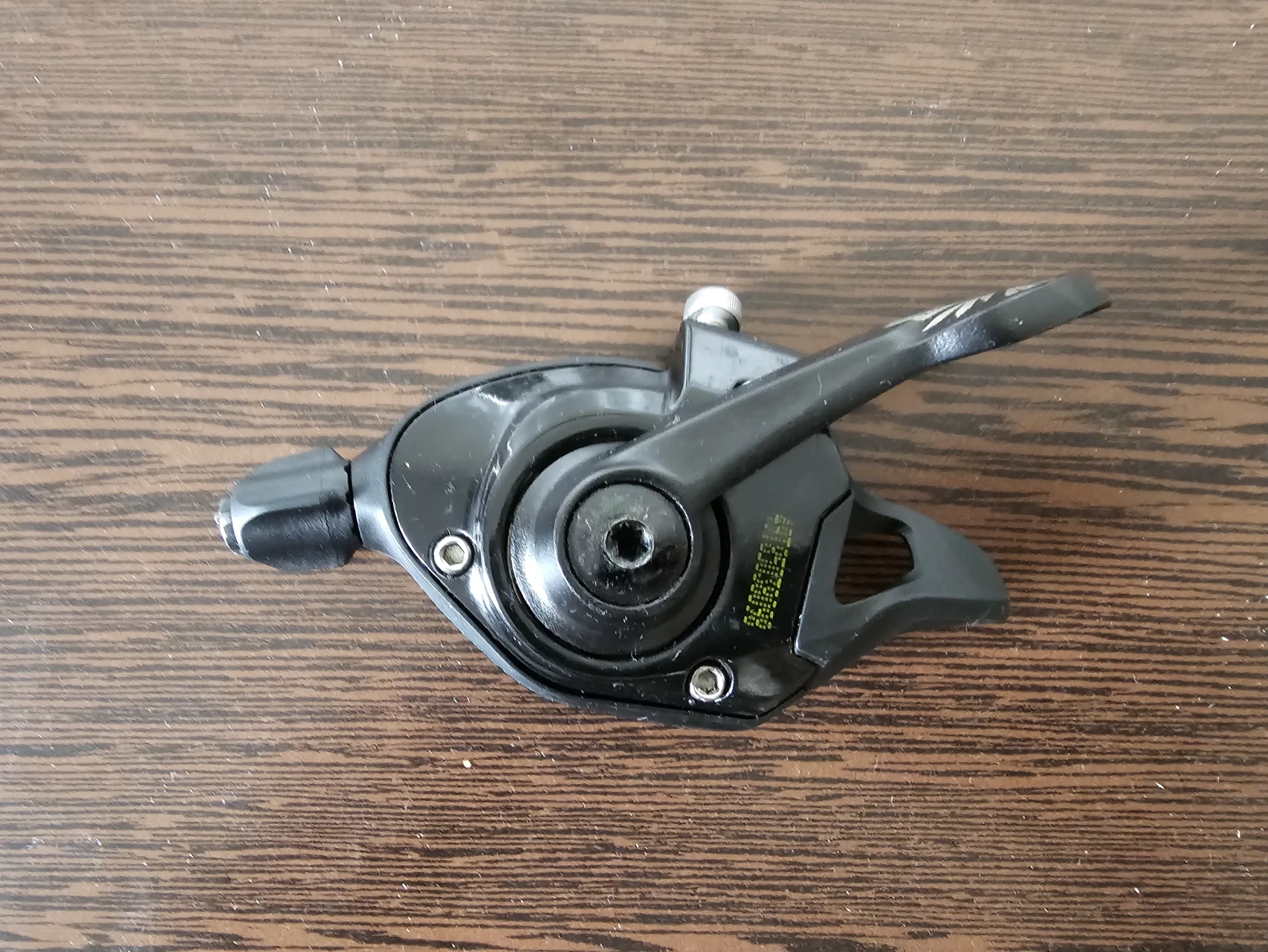 1. Vand maneta Sram GX Eagle 12V