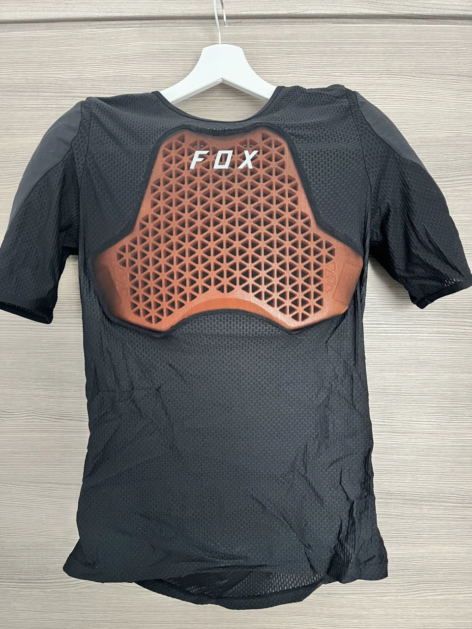 1. Armura FOX Baseframe PRO SS - Marime L