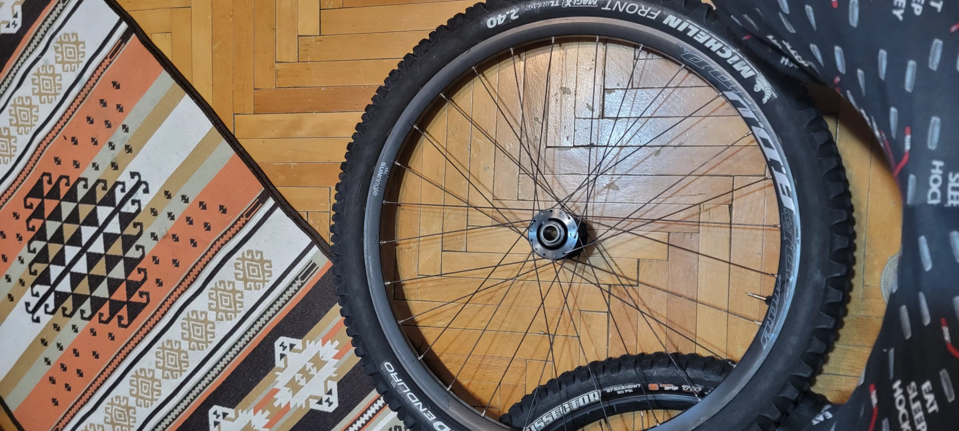 1. Vand Roti Downhill DH Sunringle SRC 12x157 20x110 boost
