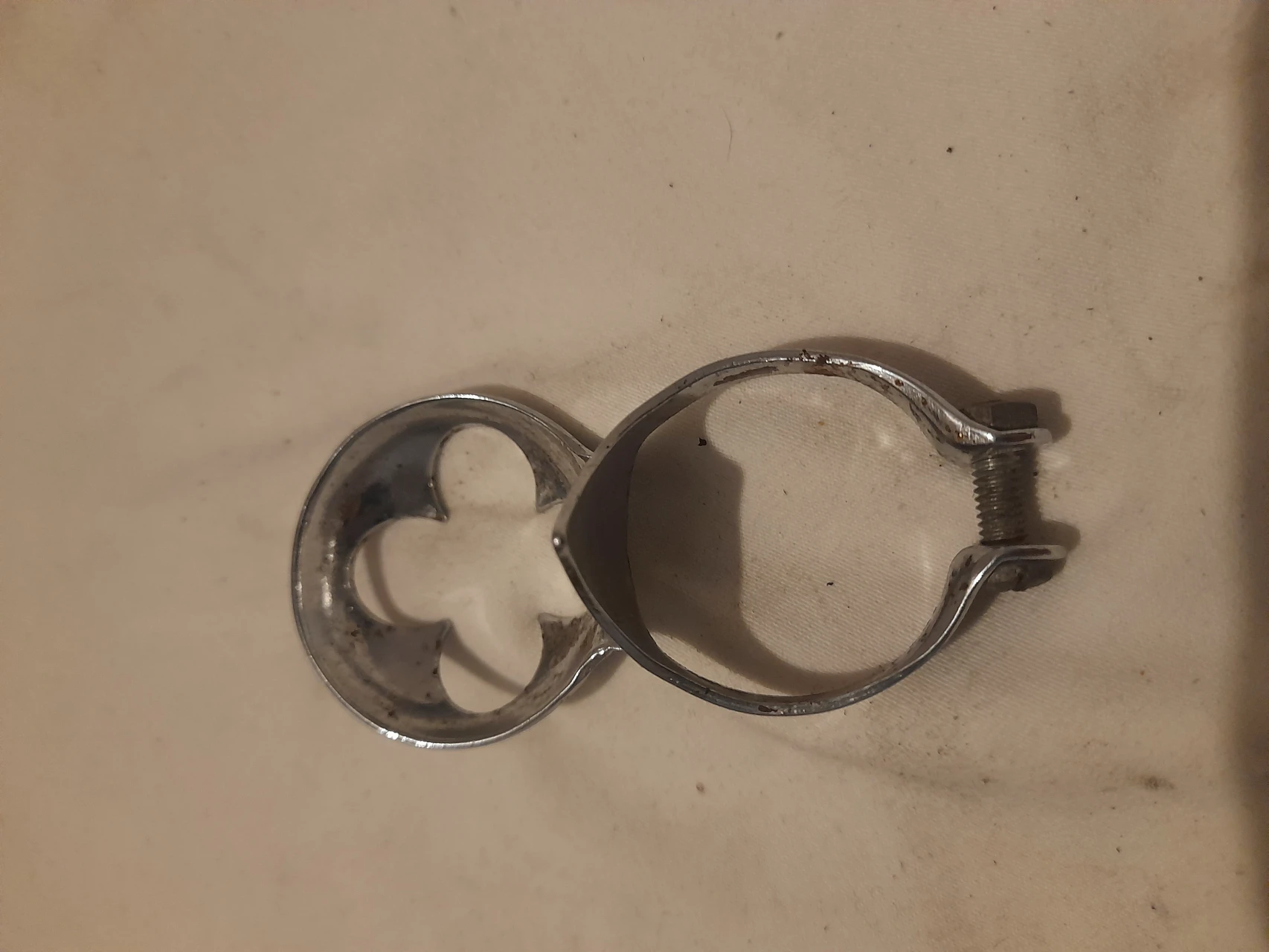 1. Colier pompa Campagnolo