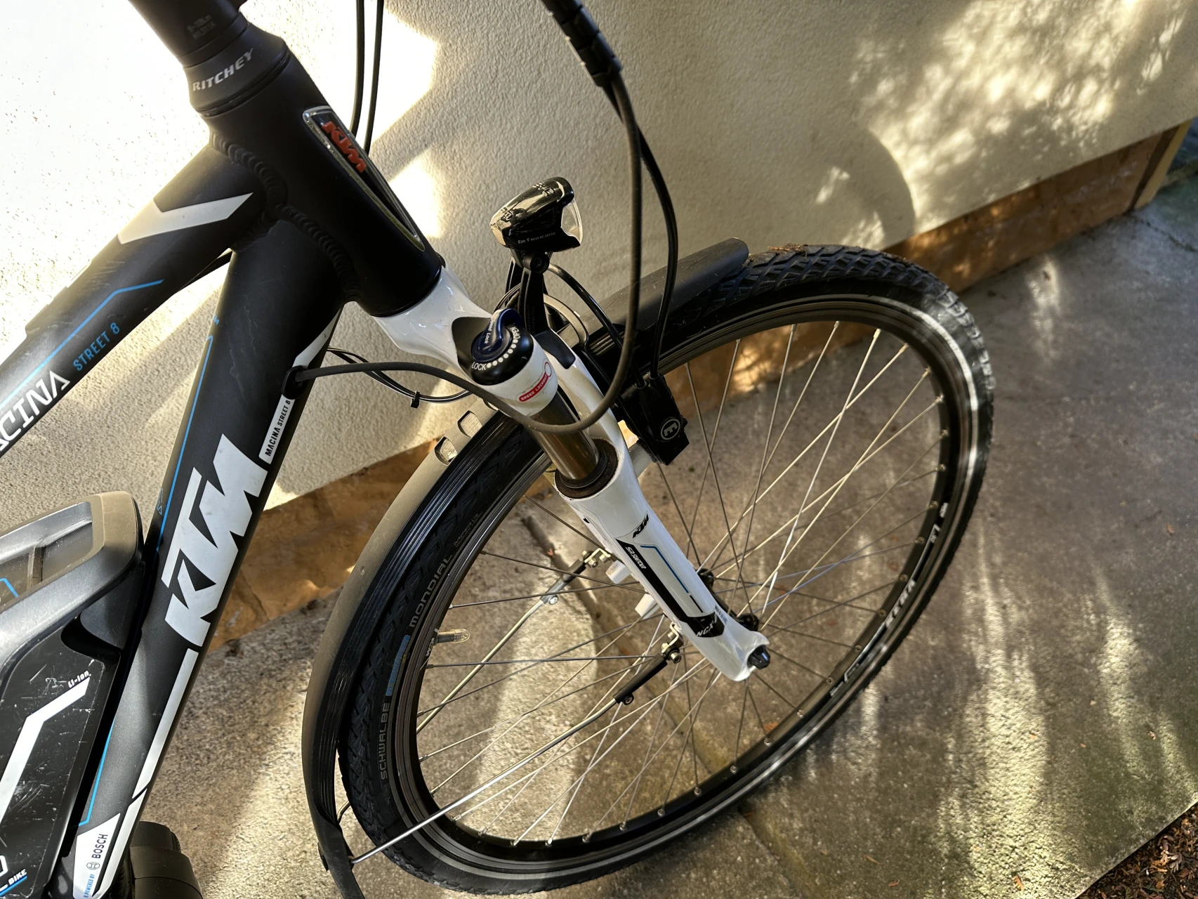 10. Ktm bosch electrica bicicleta macina street 8 nexus shimano