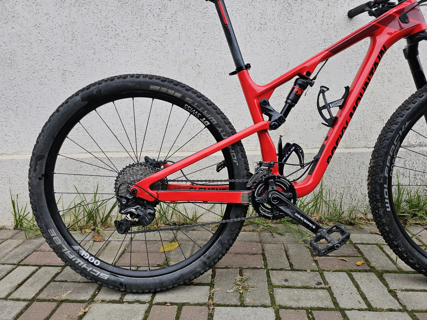 1. Full suspension ROCKY MOUNTAIN RSL 950