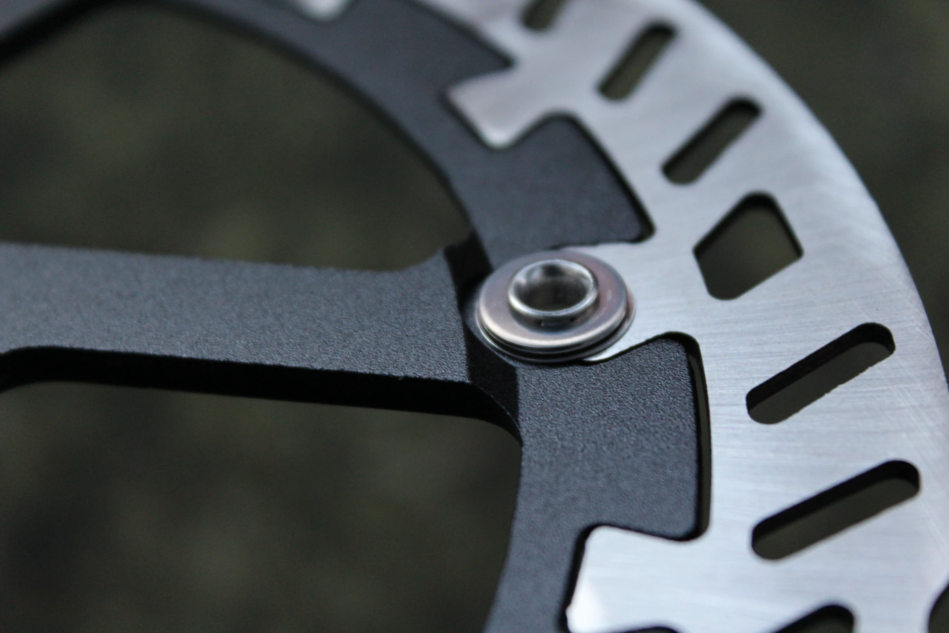 4. Magura MDR-P Disc Rotor 220mm - 2mm grosime