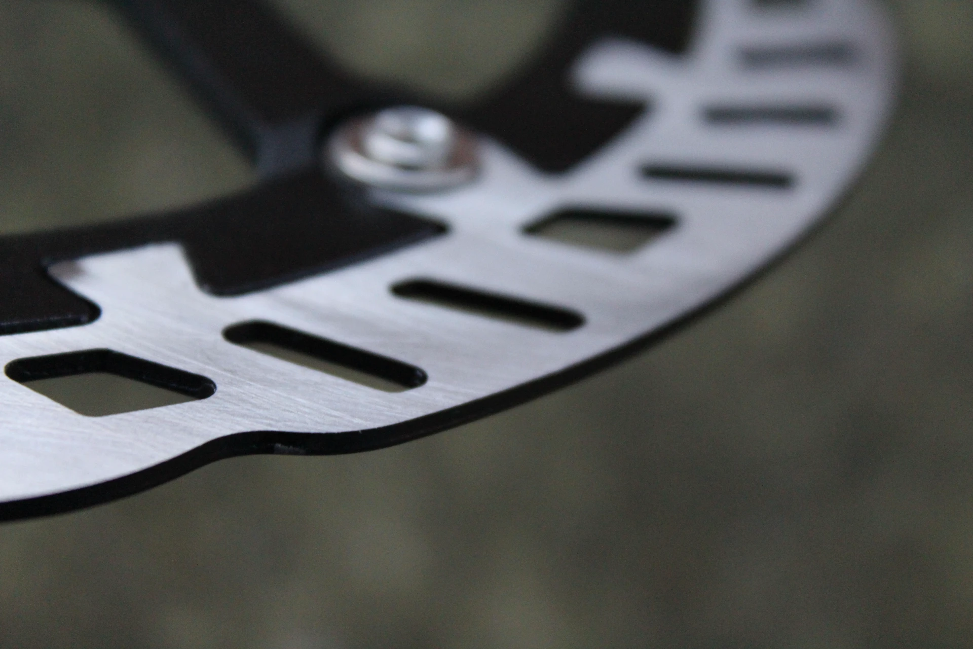 3. Magura MDR-P Disc Rotor 220mm - 2mm grosime