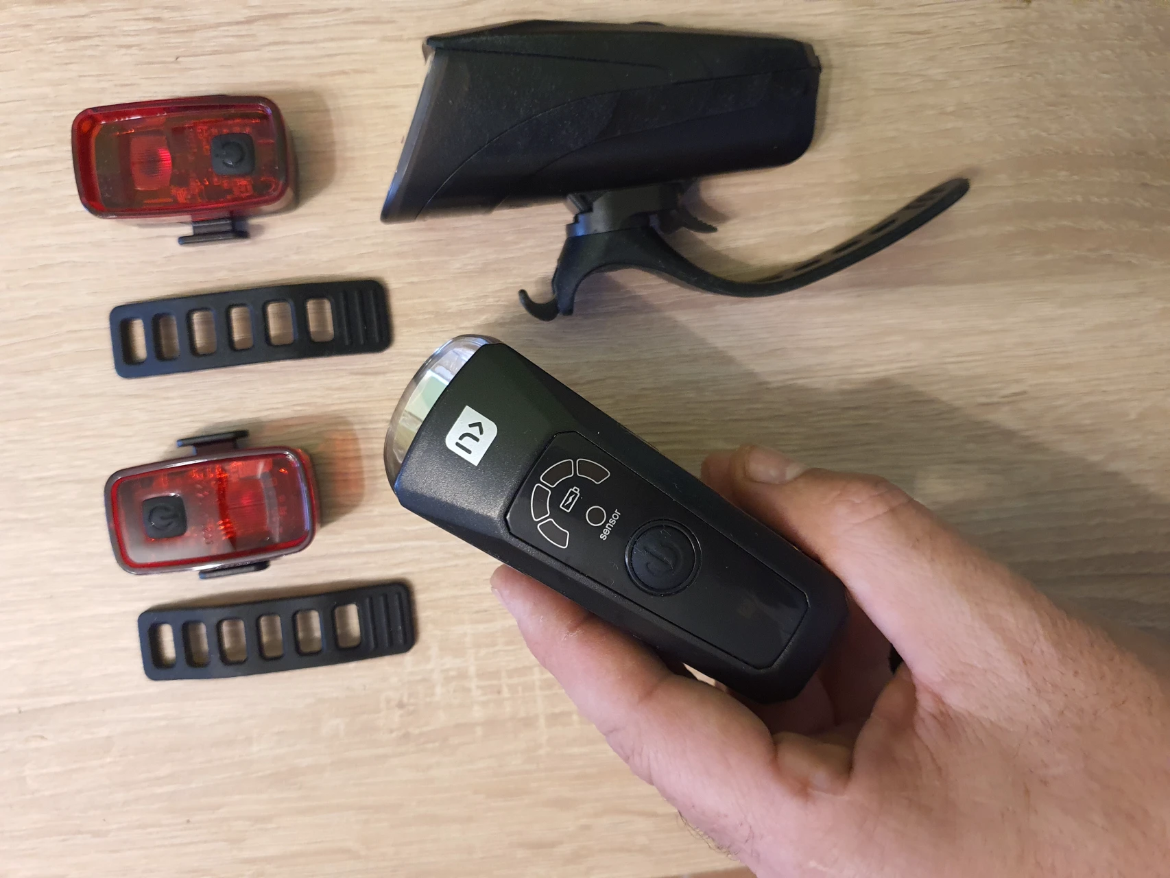 2. Far si stop cu acumulator