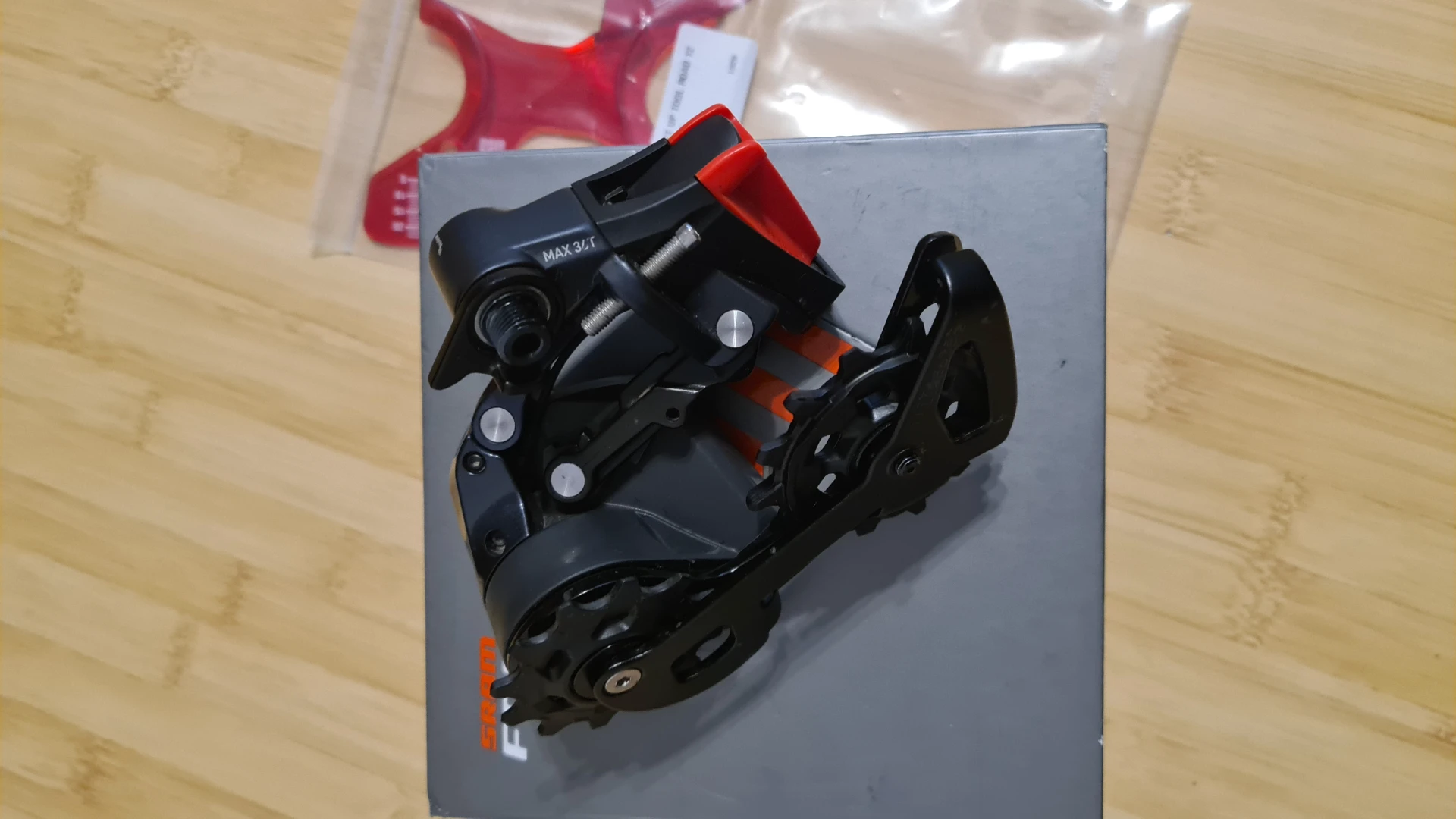 1. Sram force AXS etap