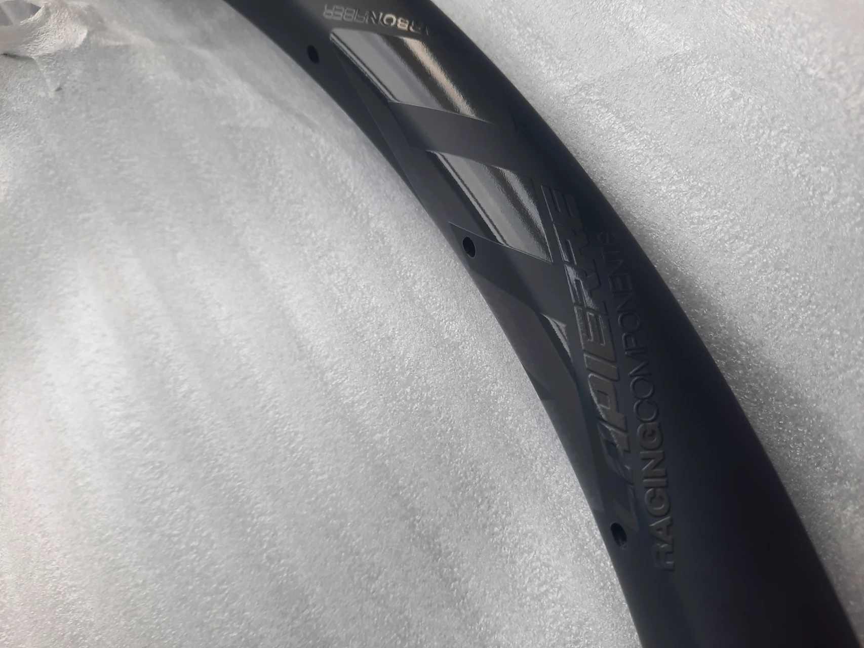 5. Janta noua Lapierre carbon 29 28 gauri all mountain e-bike