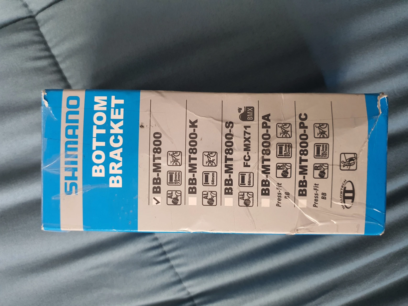 1. Monobloc pedalier shimano BB-MT800