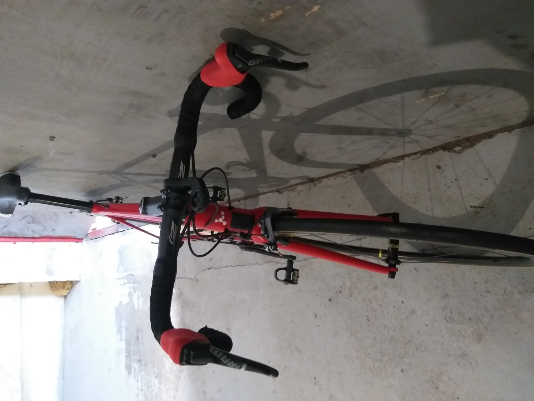 1. Cursiera carbon Argon 18