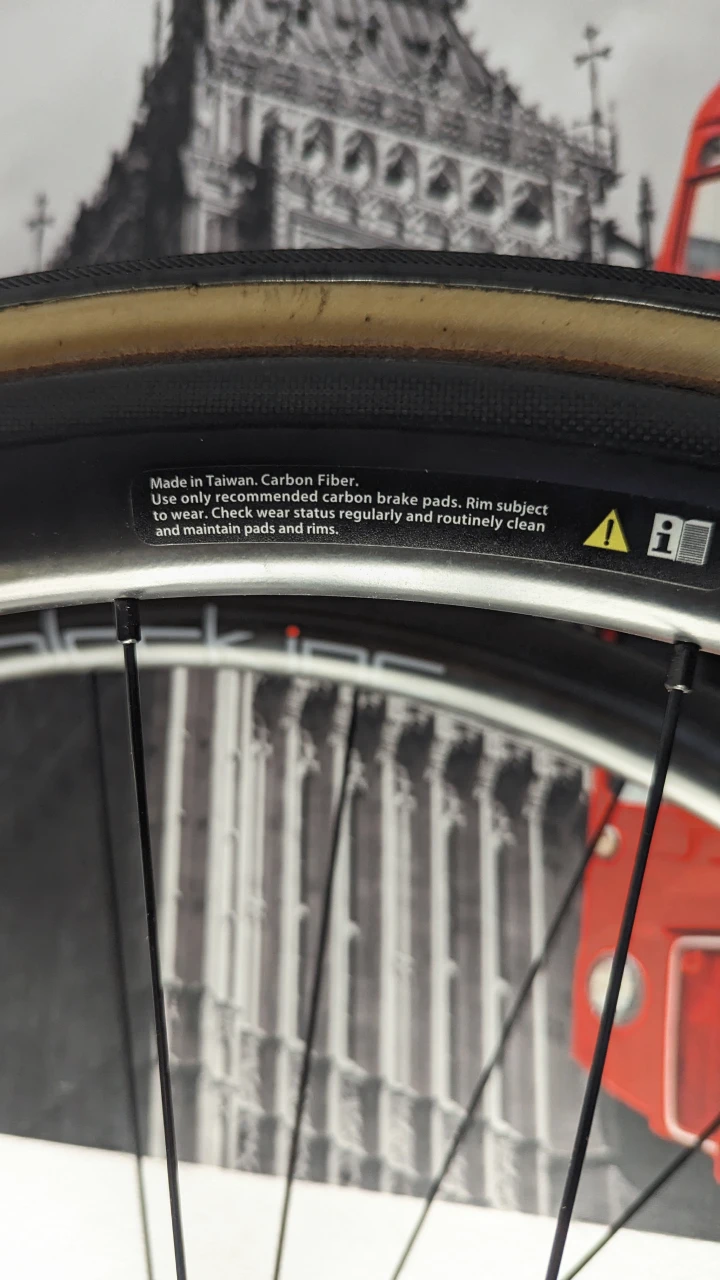 3. Roti cursiera Black Inc carbon