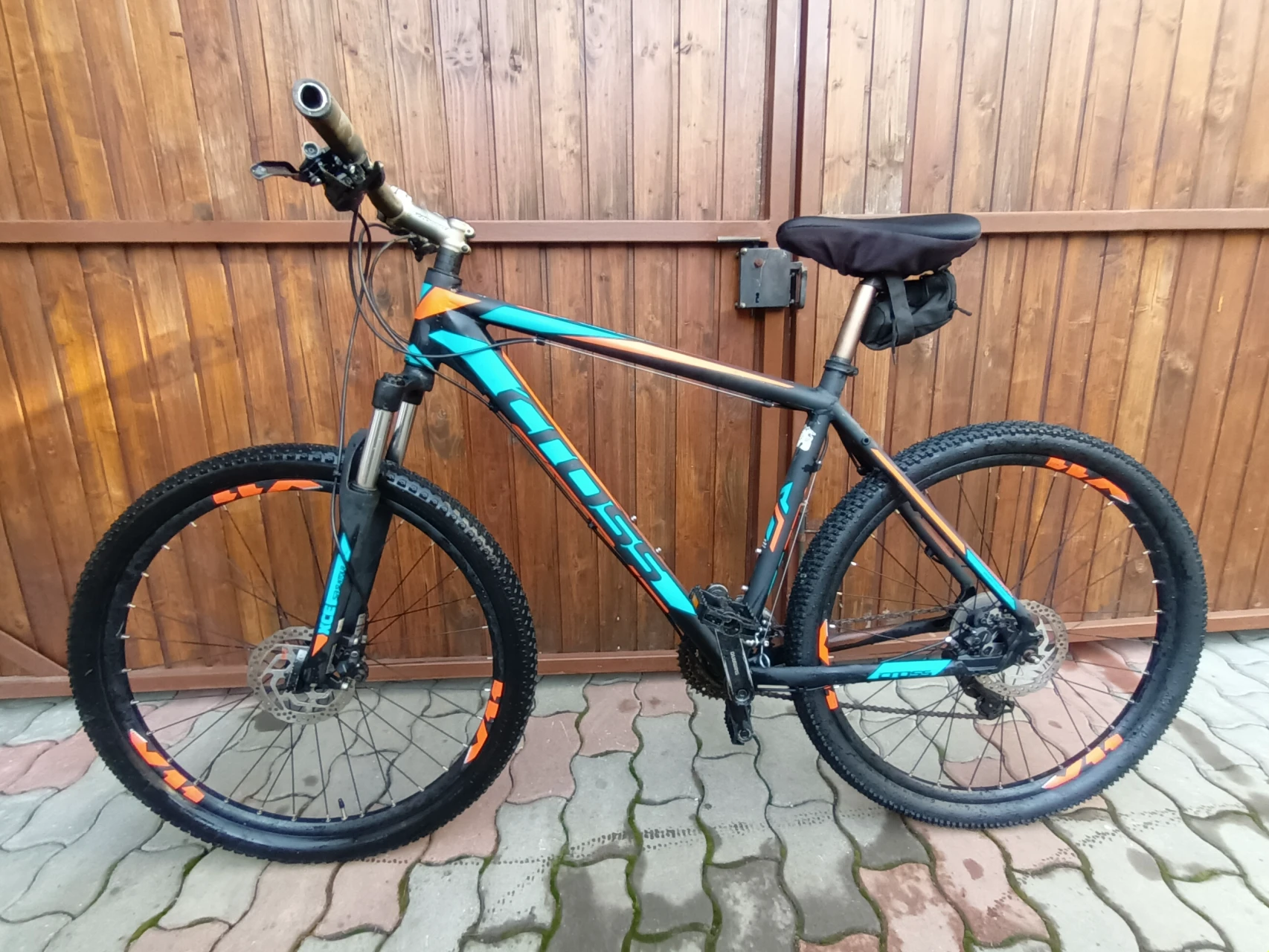 4. Bicicleta Cross mărimea 51 cm