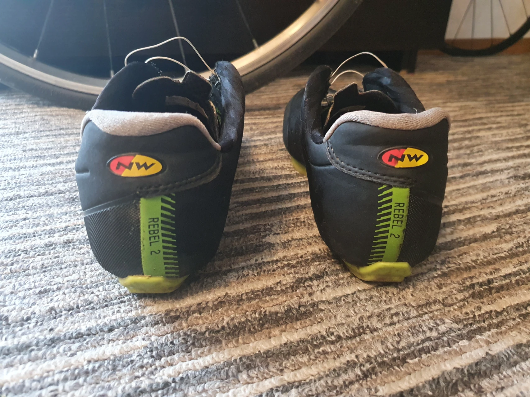 4. Pantofi ciclism Northwave rebel 2 marime 42