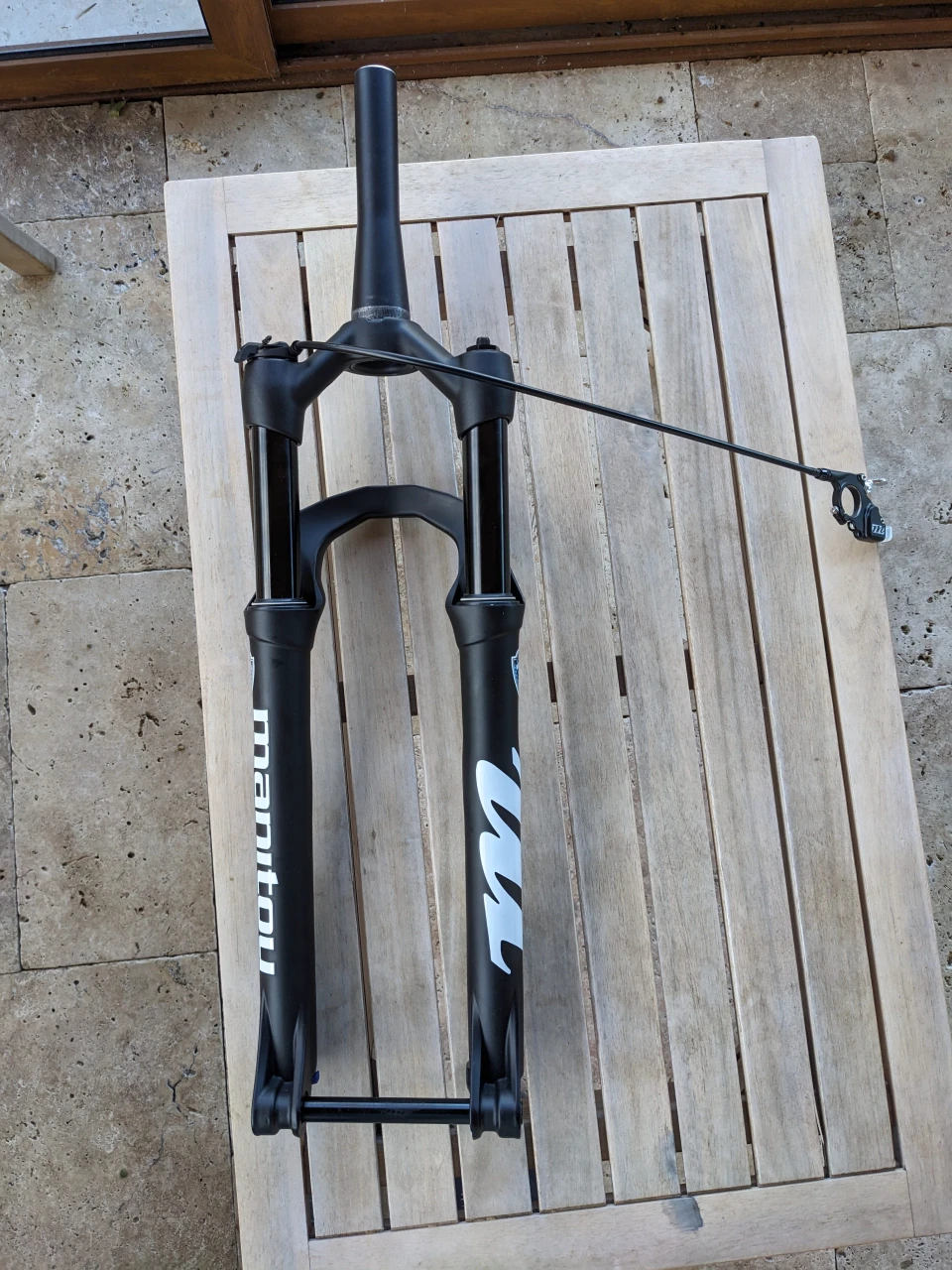 1. Furca Manitou Markhor 100mm 15x110mm