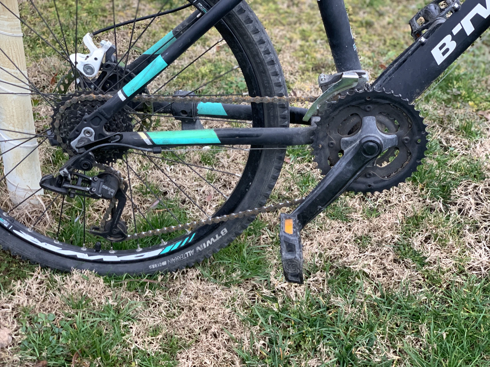 5. Vând bicicletă MTB