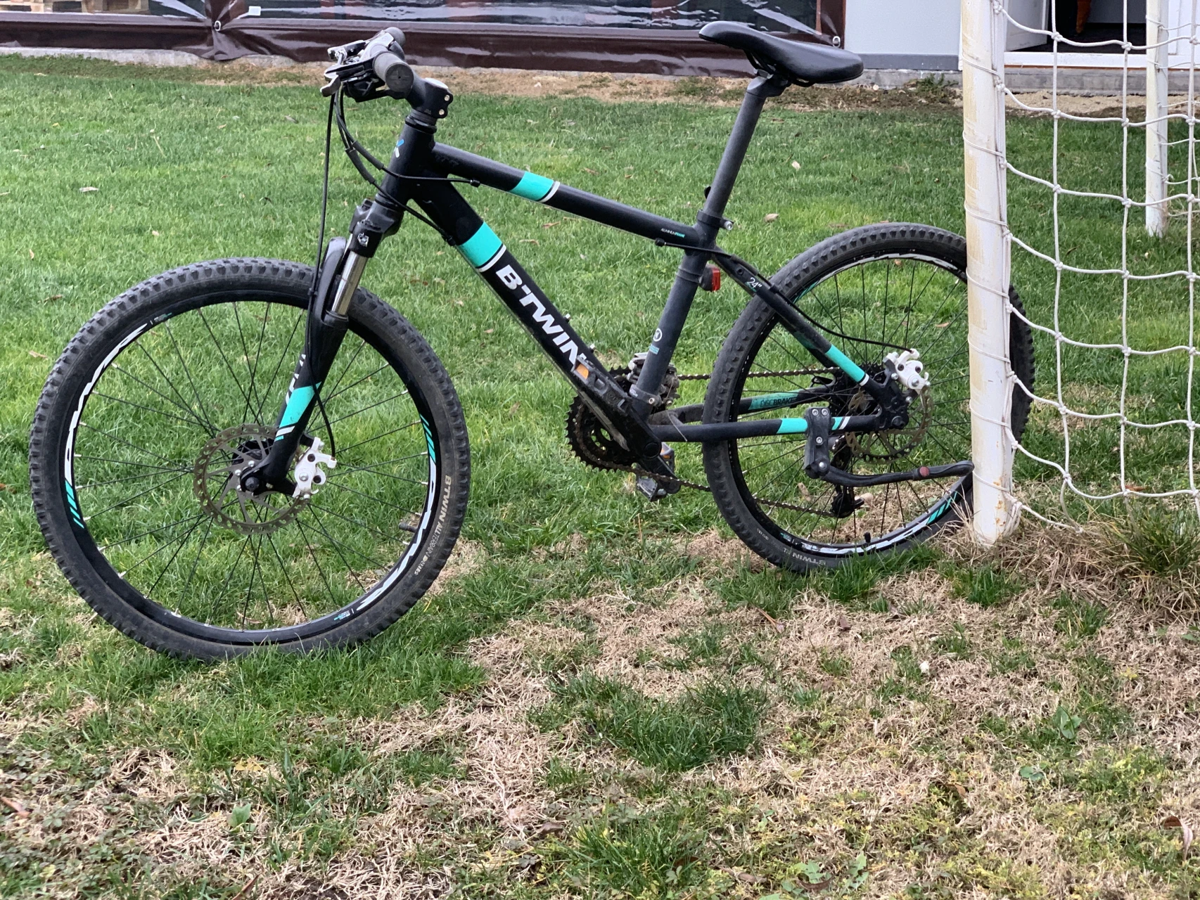 3. Vând bicicletă MTB