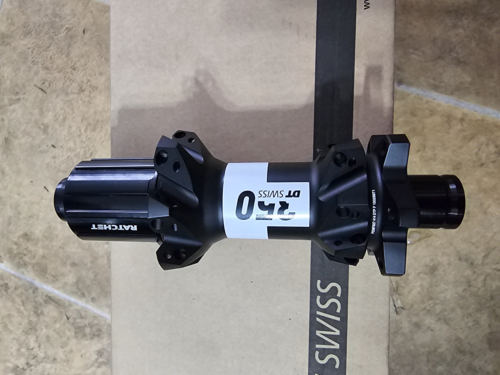 1. Dt swiss 350