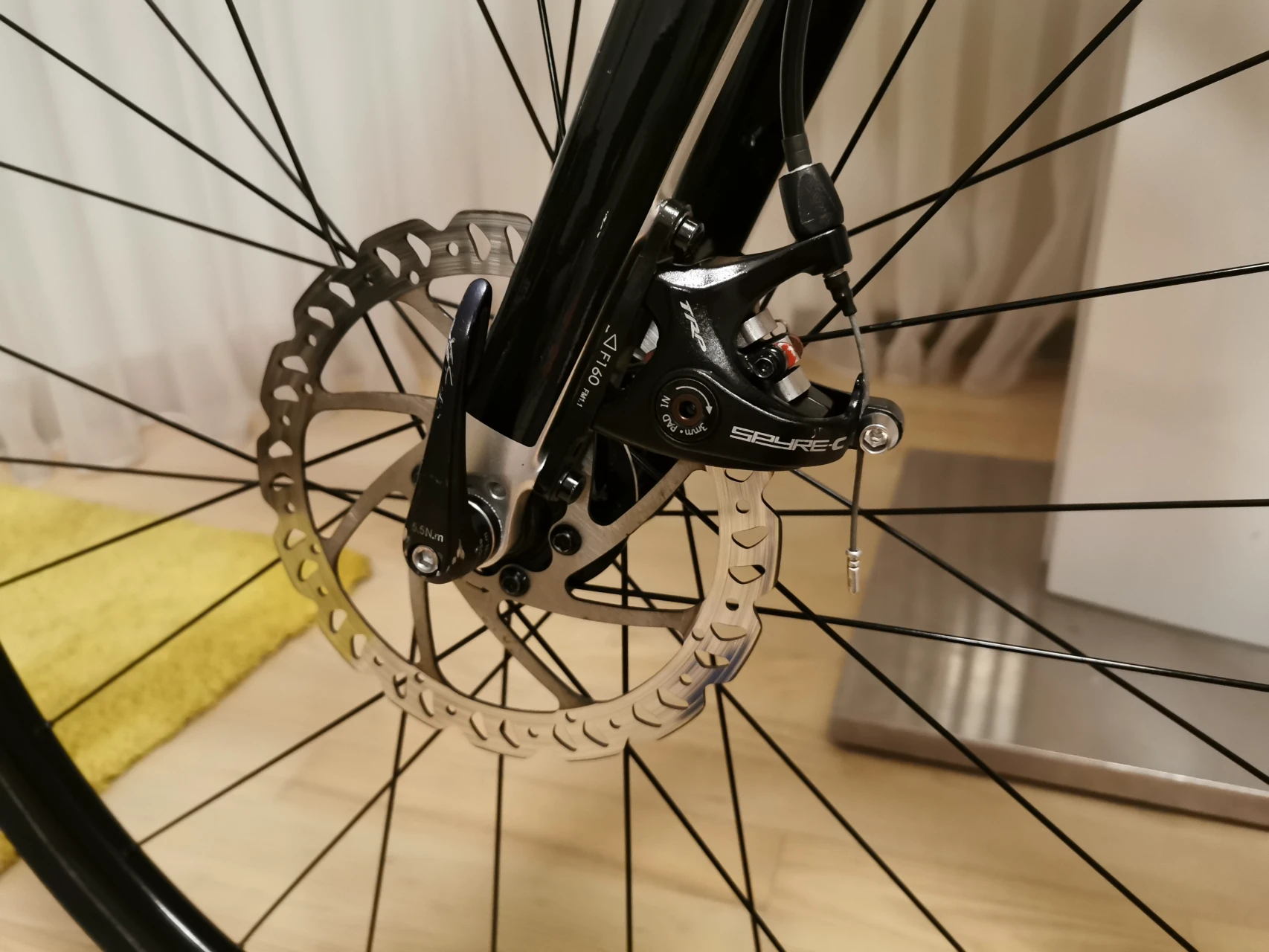 4. Bicicleta Giant ciclocross, gravel, semi cursiera