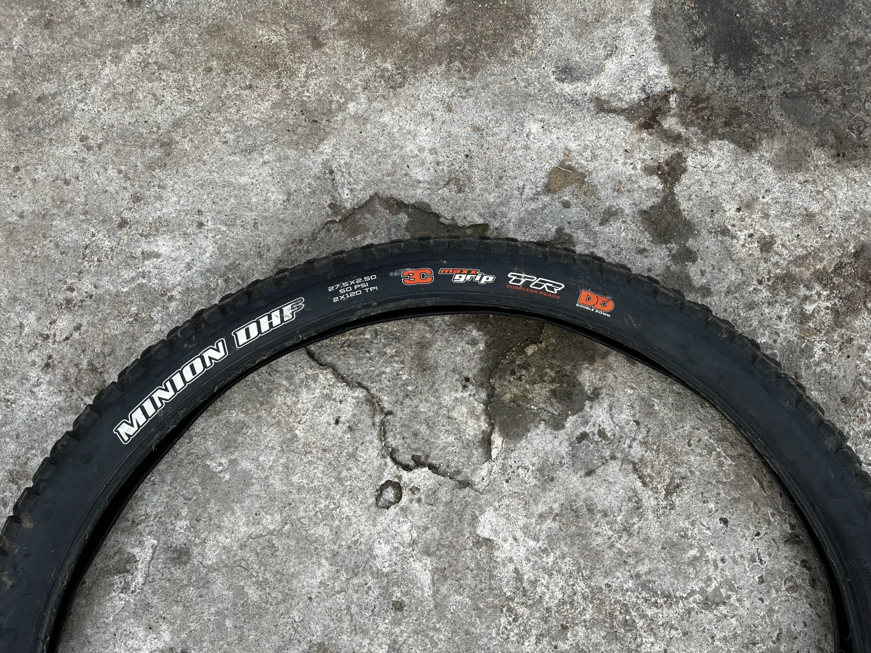 3. Maxxis minion dhr2/dhf 27.5