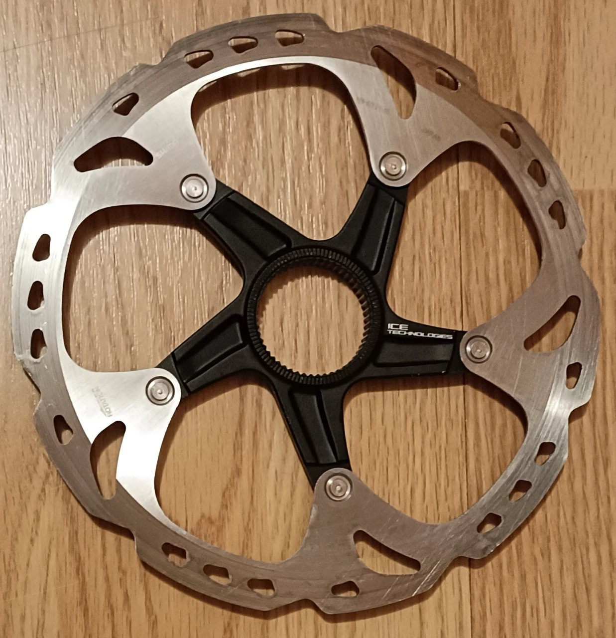 1. Disc Shimano Ice Tech 180mm SM-RT81-M
