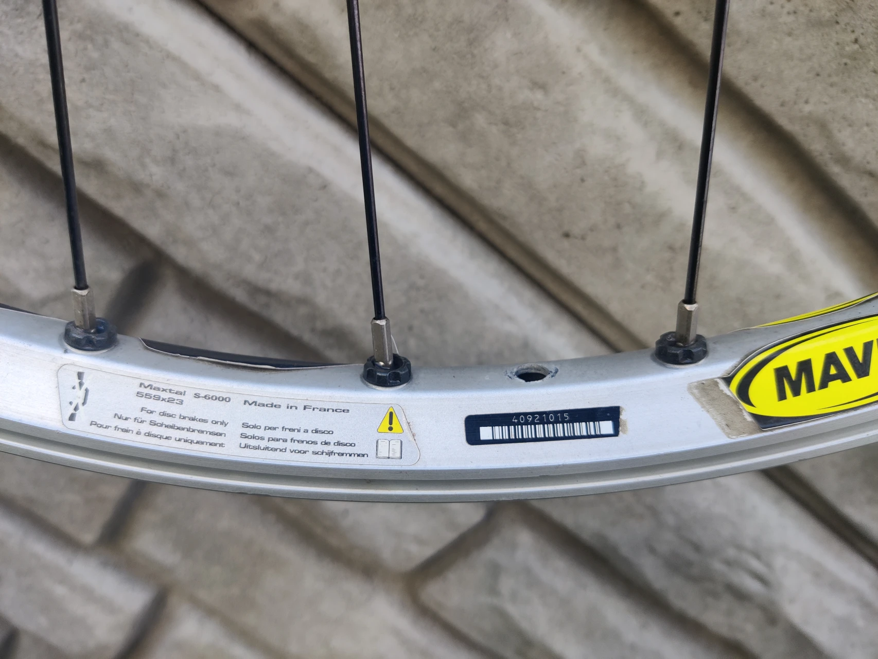 2. Roata spate Mavic DeeMax