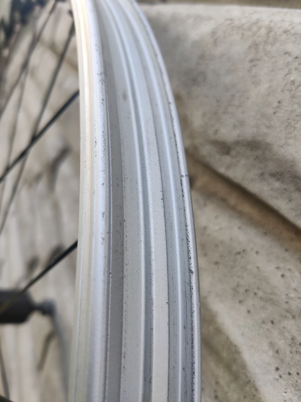 1. Roata spate Mavic DeeMax