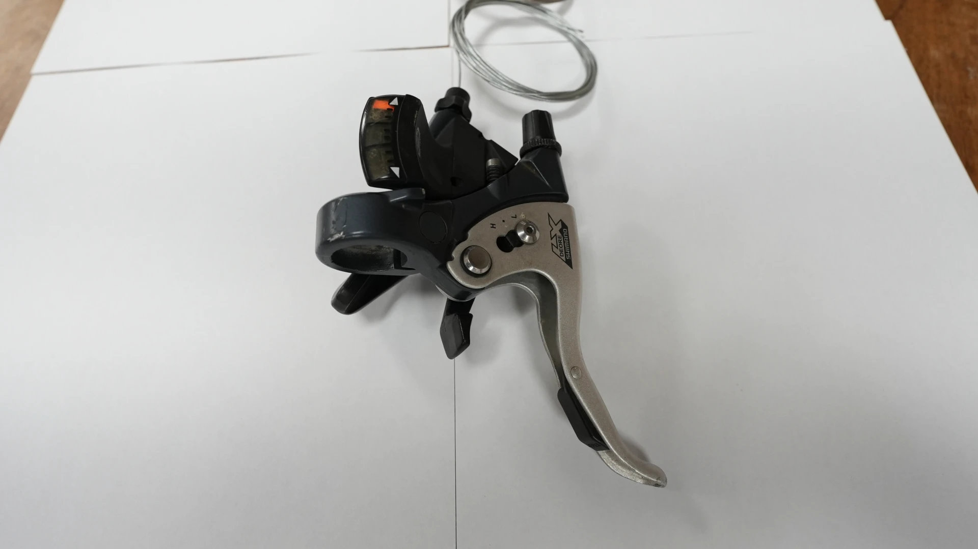 3. Vand manete combo Shimano Lx.