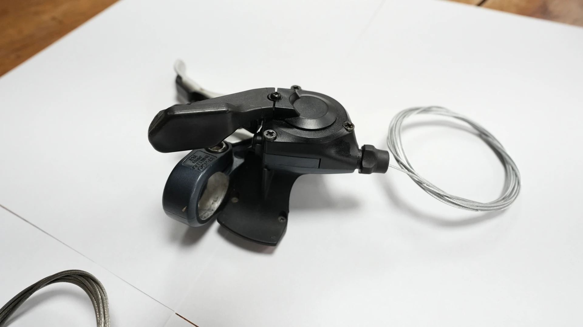 2. Vand manete combo Shimano Lx.