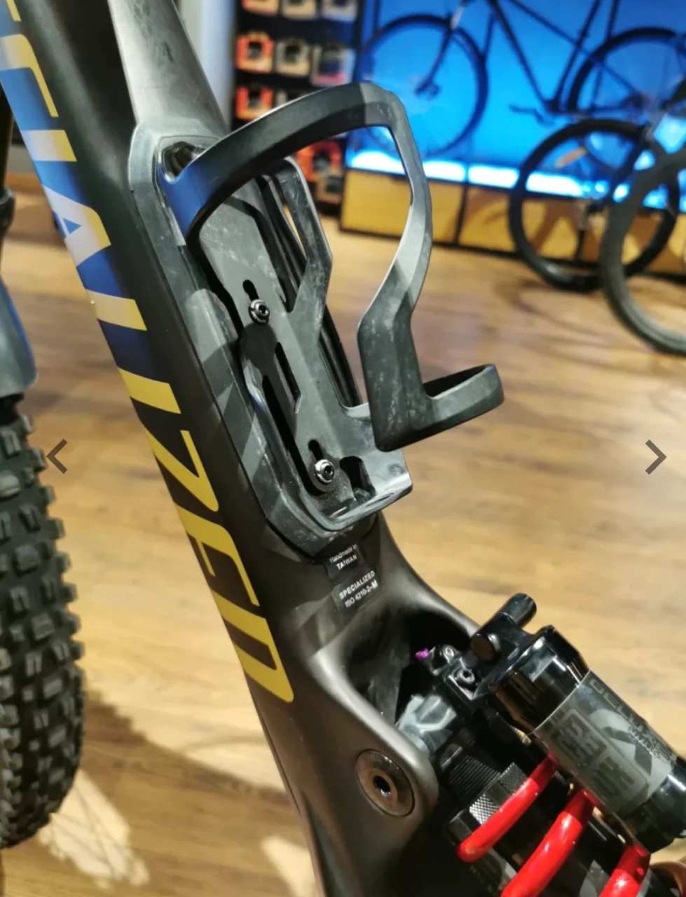 1. Specialized enduro comp 2023