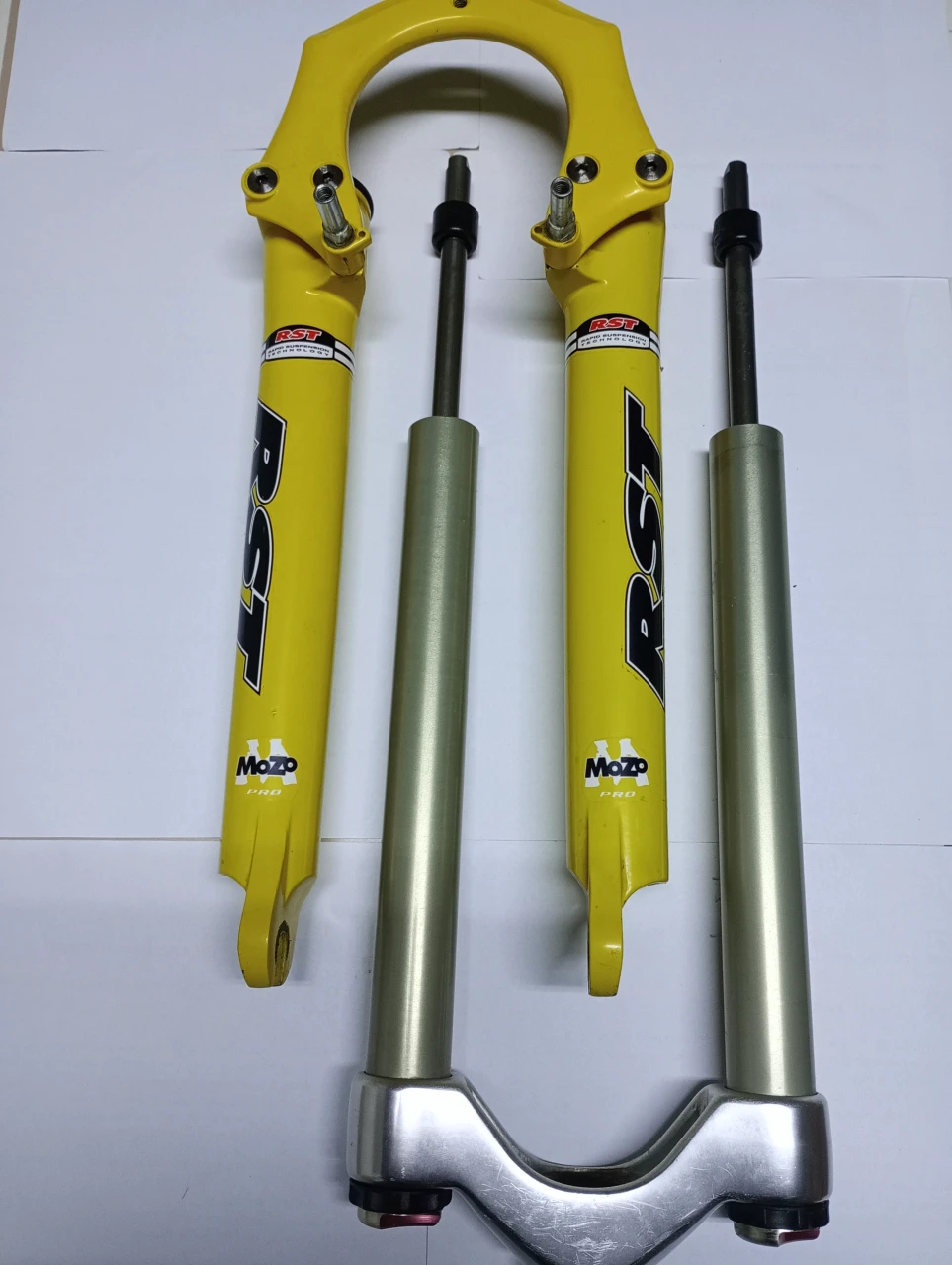 1. RST mozo pro