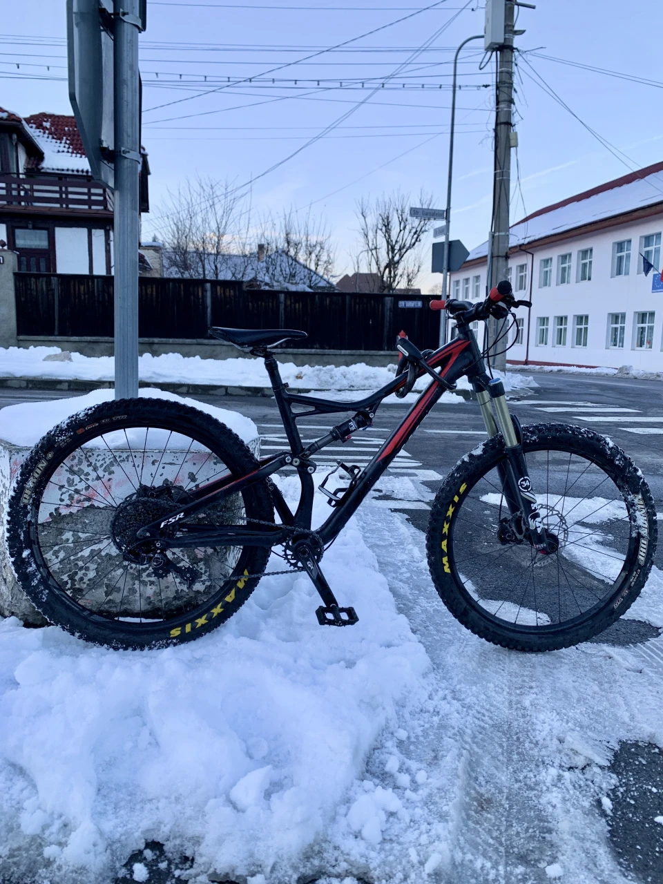 1. Bicicleta Specialized Stumpjumper FSR Comp 6Fattie | Enduro | Trail