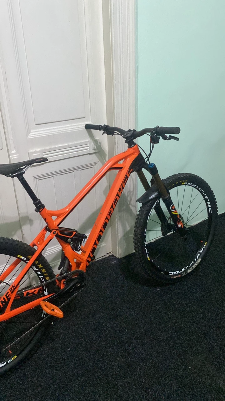 4. Bicicleta Mondraker Dune RR FOX Kashima