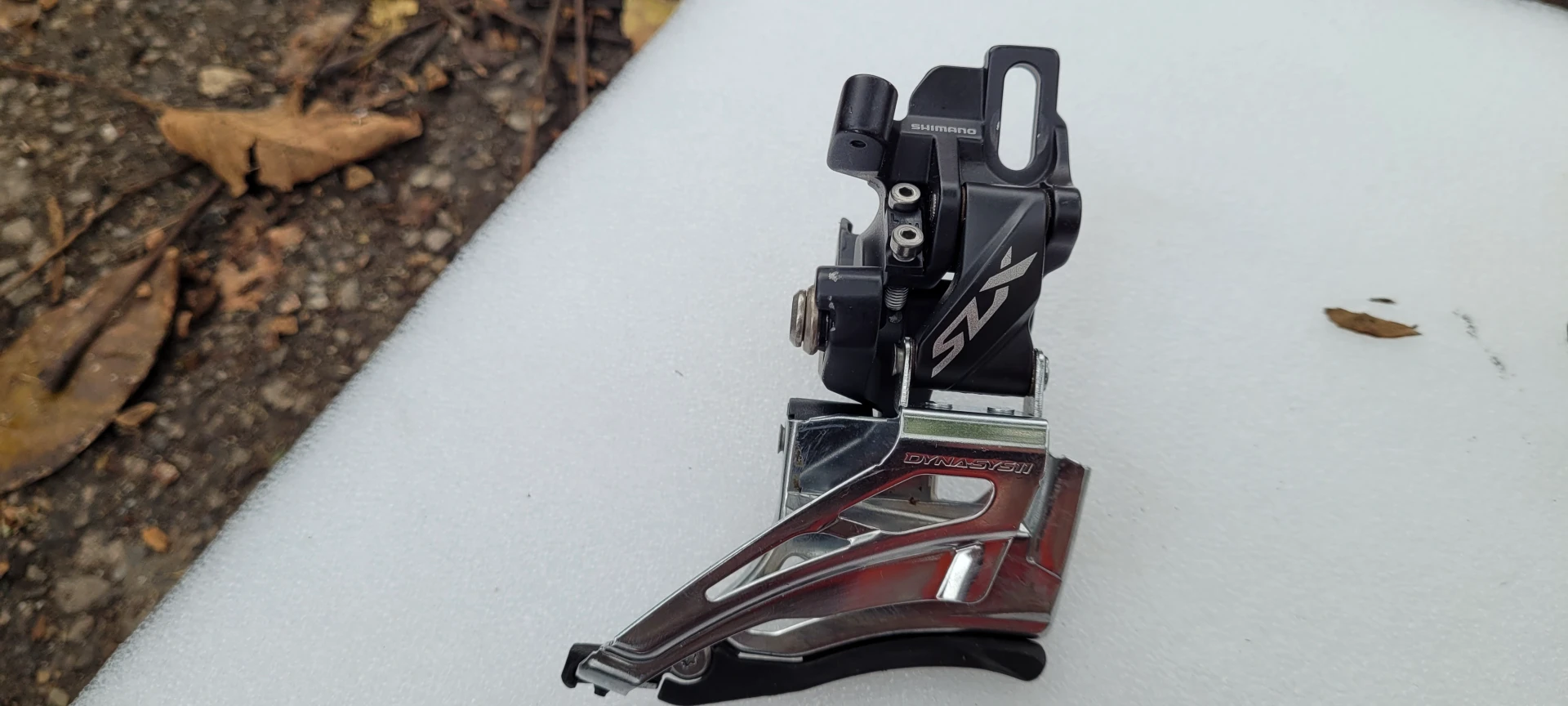 1. Manete Shimano SLX M7000 2x11 plus schimbator foi
